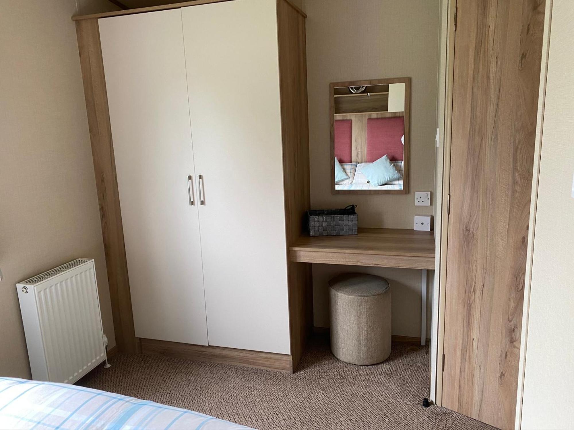 Tattershall Lakes Kingfisher Caravan 8 Berth With Hot Tub & Wifi Экстерьер фото