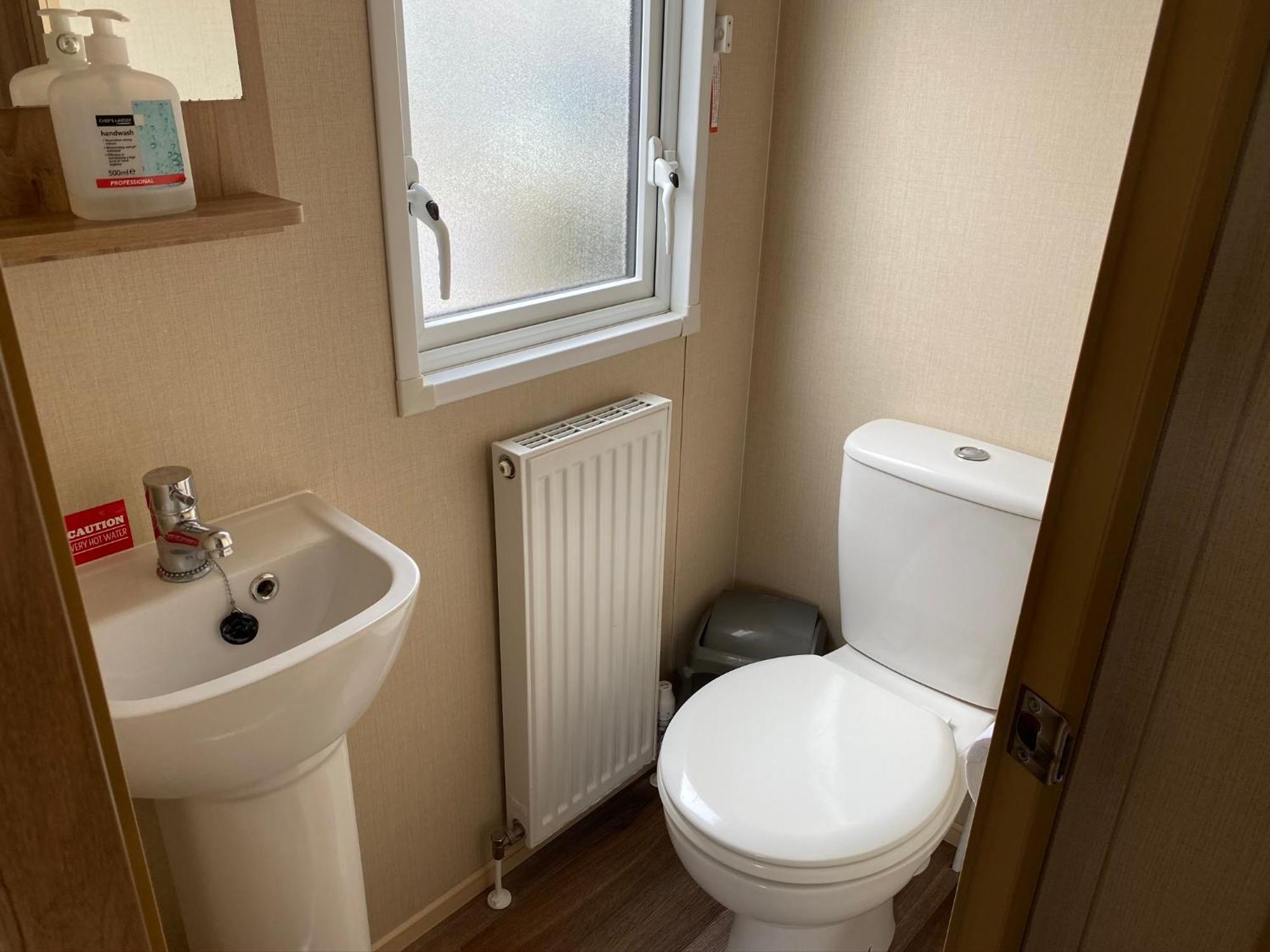 Tattershall Lakes Kingfisher Caravan 8 Berth With Hot Tub & Wifi Экстерьер фото