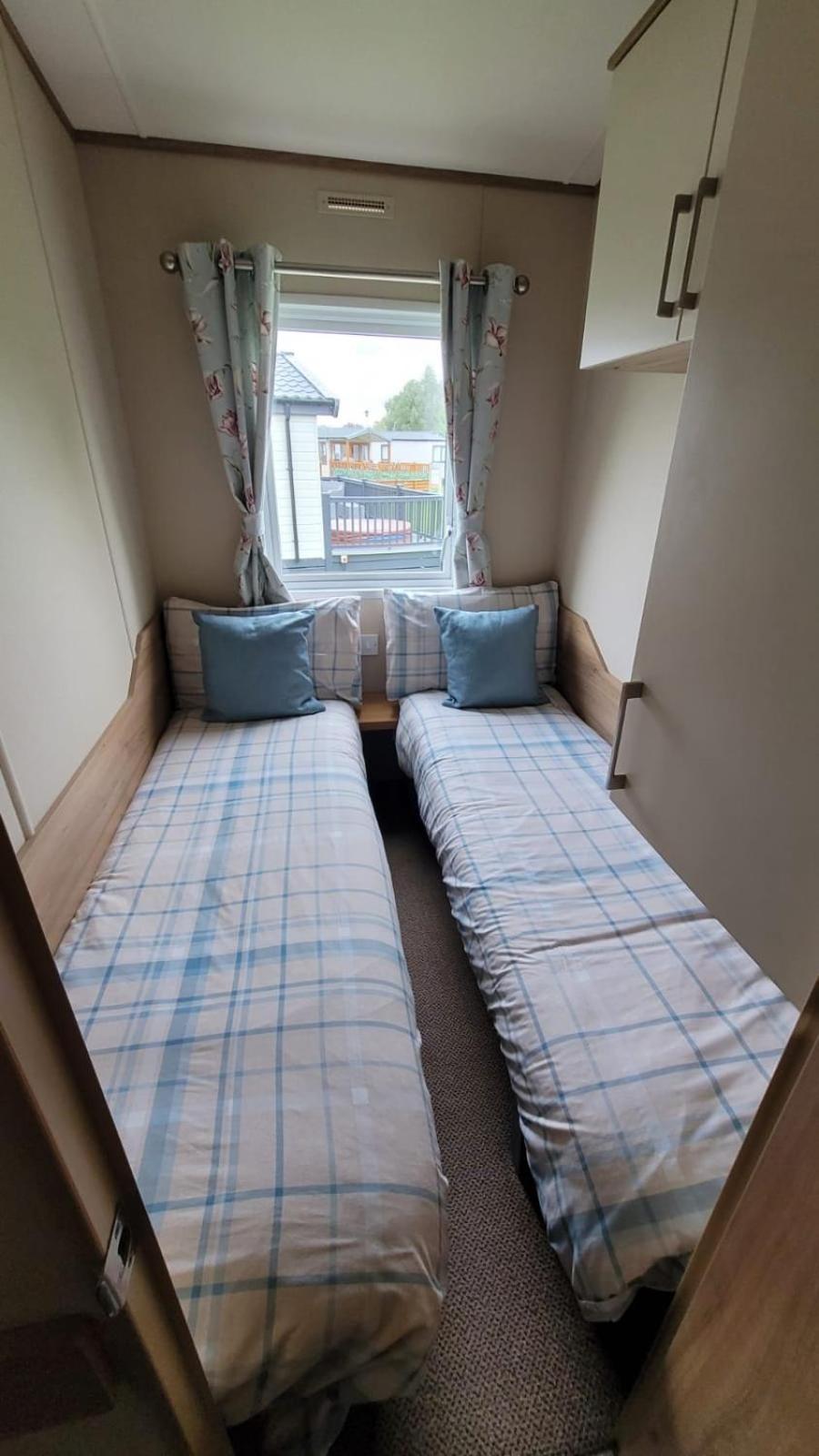 Tattershall Lakes Kingfisher Caravan 8 Berth With Hot Tub & Wifi Экстерьер фото