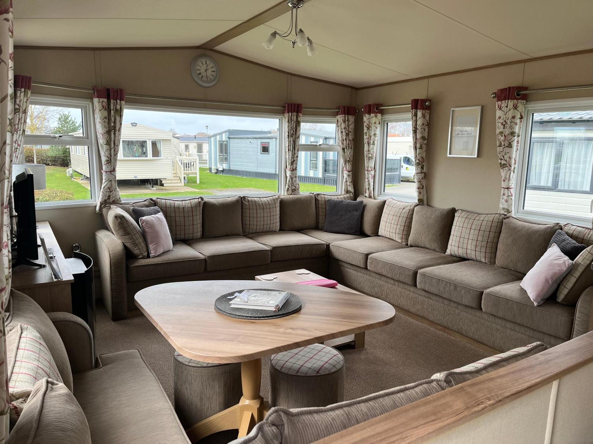 Tattershall Lakes Kingfisher Caravan 8 Berth With Hot Tub & Wifi Экстерьер фото